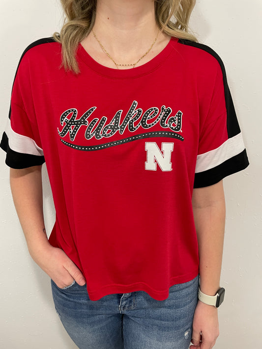 NEBRASKA DIAMOND CROPPED TEE - RED/BLACK/WHITE