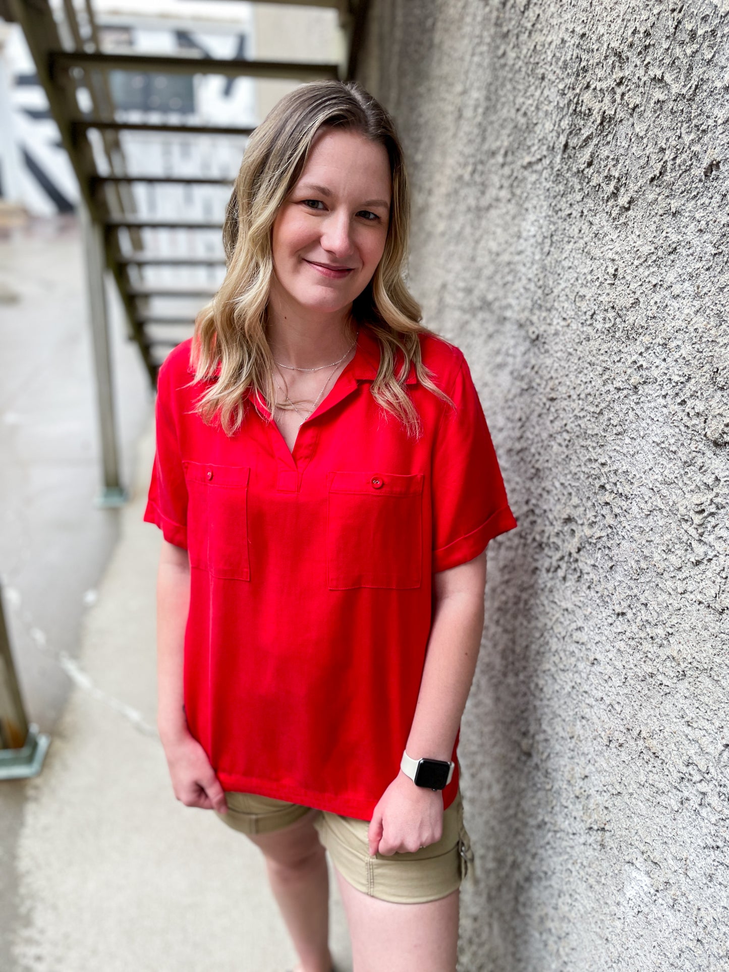 ELEVATED BASIC TOP - RED