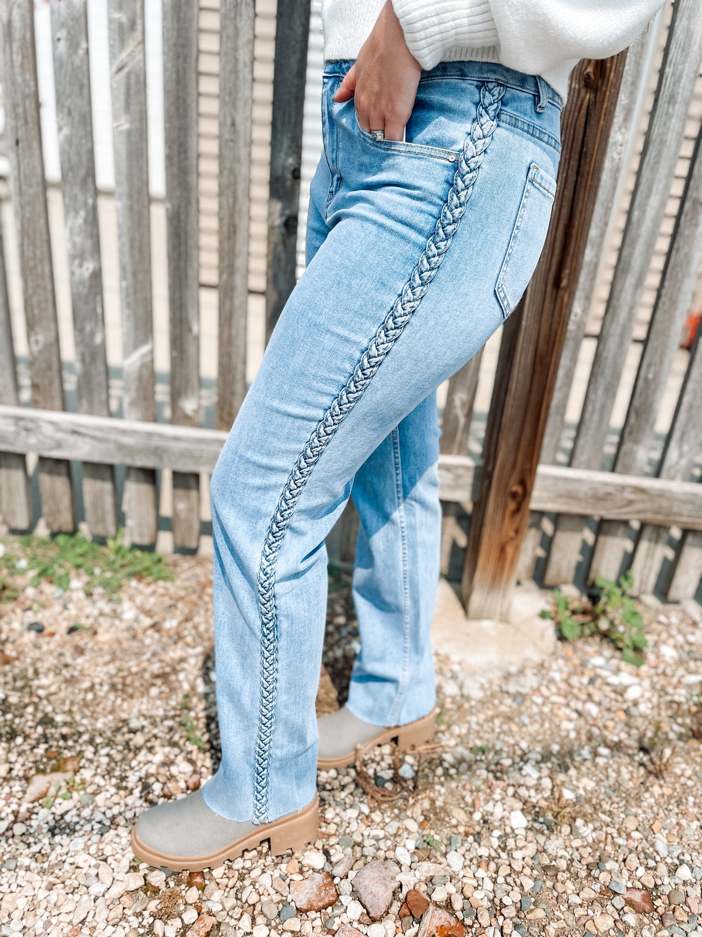 CHARLIE B BRAIDED SIDE STRAIGHT LEG JEAN - LIGHT BLUE