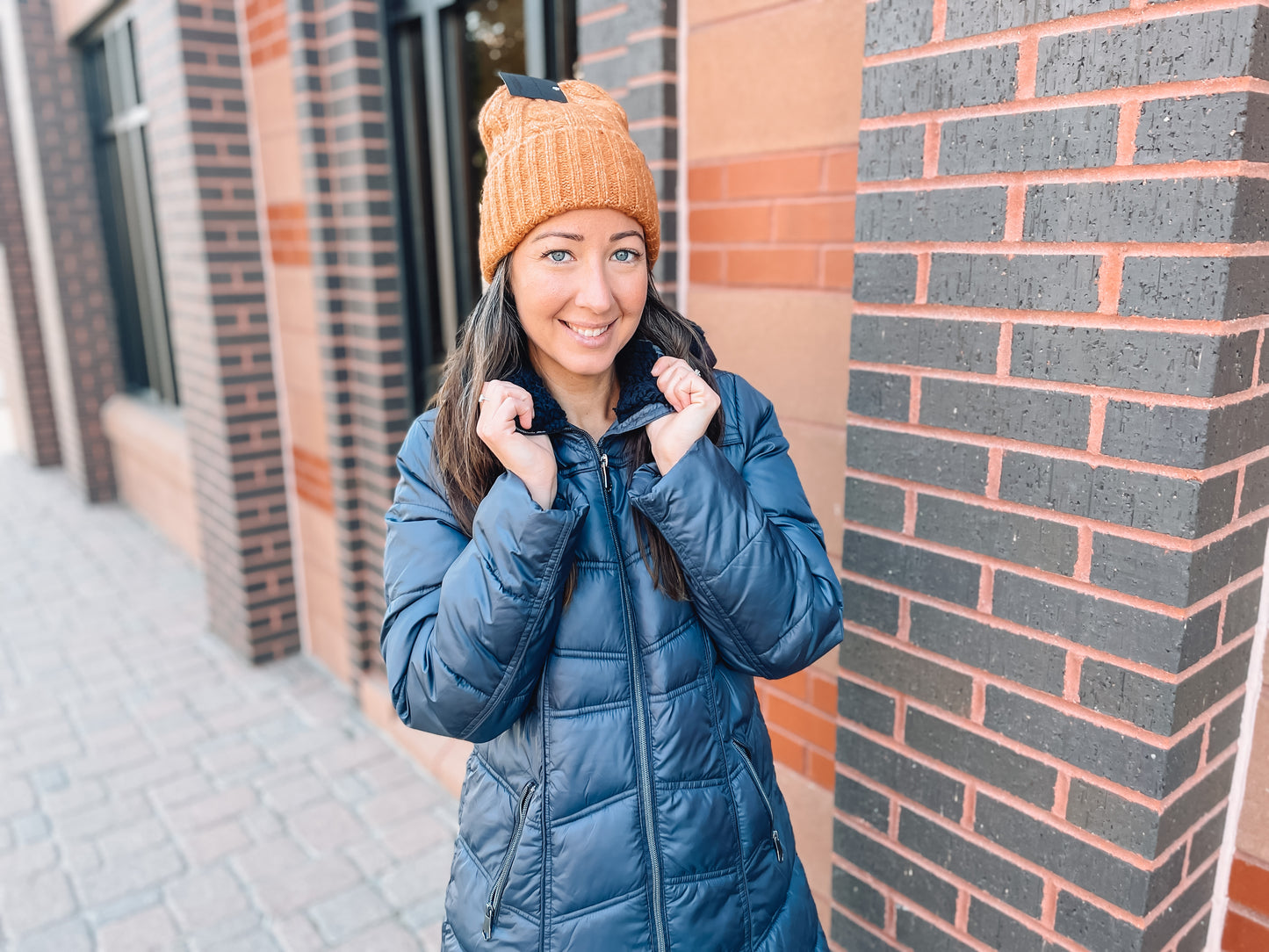 SOLID CABLE KNIT BEANIE HAT