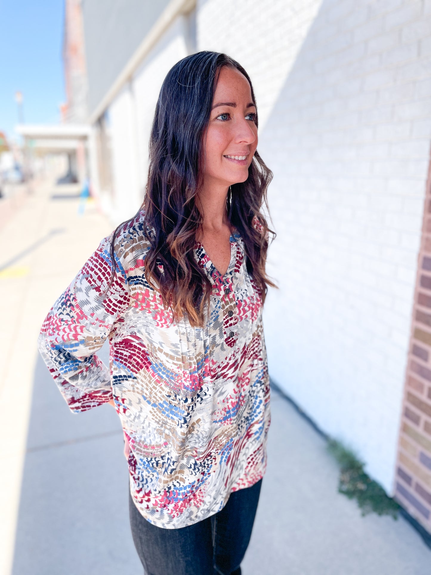 GATHER AROUND PRINTED TOP - RED BLUE MULTI