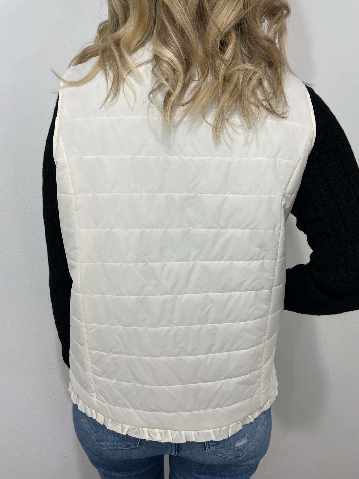 QUILTED RUFFLE TRIM VEST