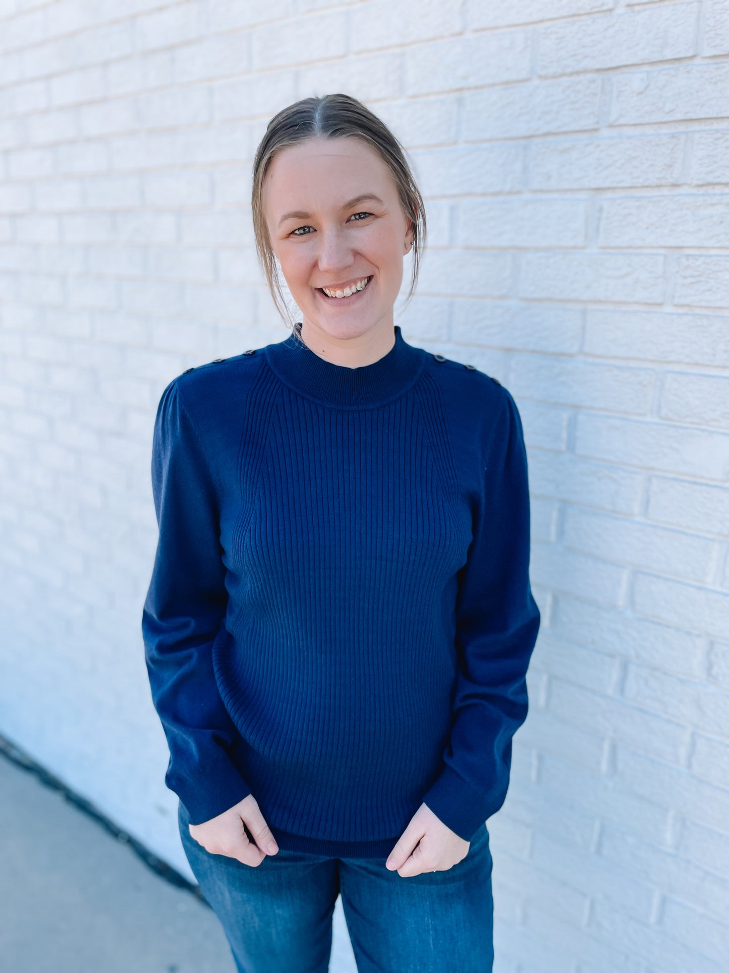 STORYTELLER SWEATER - NAVY