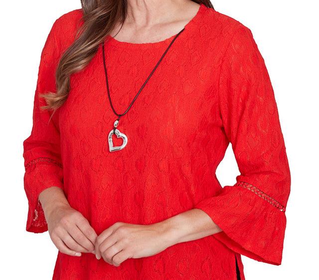 SOLID HEART TEXTURED TOP - RED