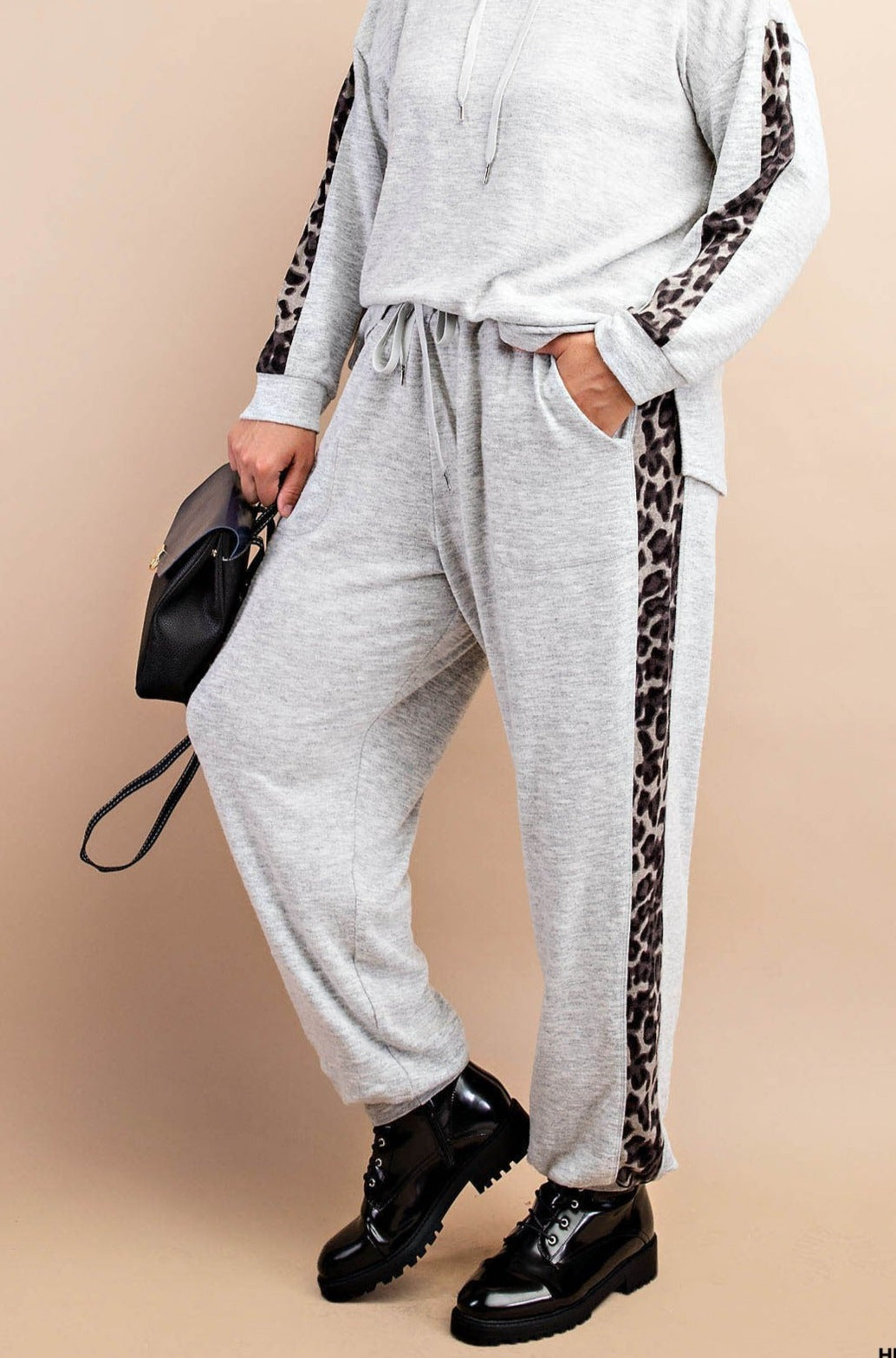 ANIMAL PRINT JOGGER SWEATPANT - HEATHER GREY