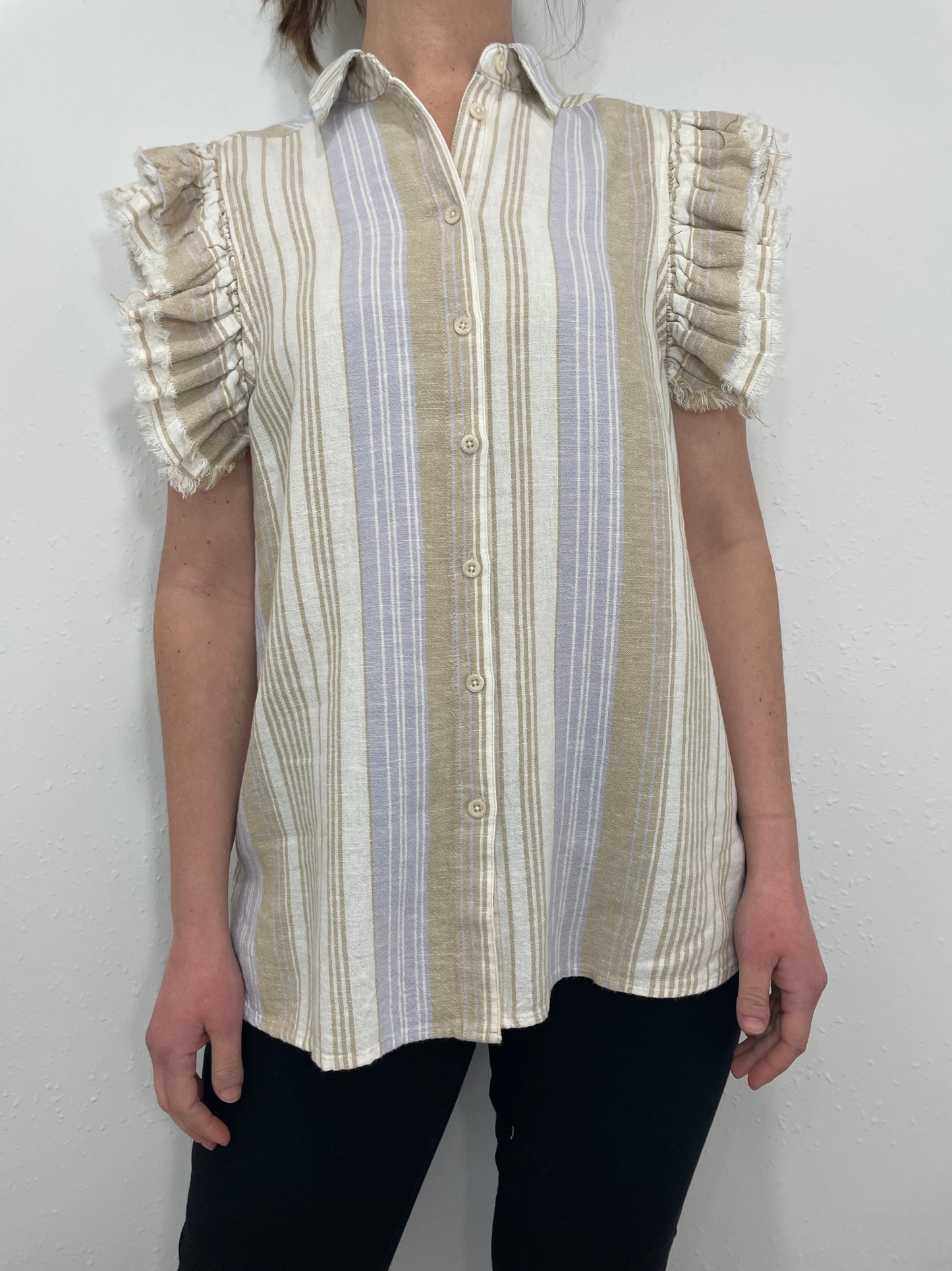 STATEMENT SLEEVE BUTTON FRONT TOP - SAND/BLUE