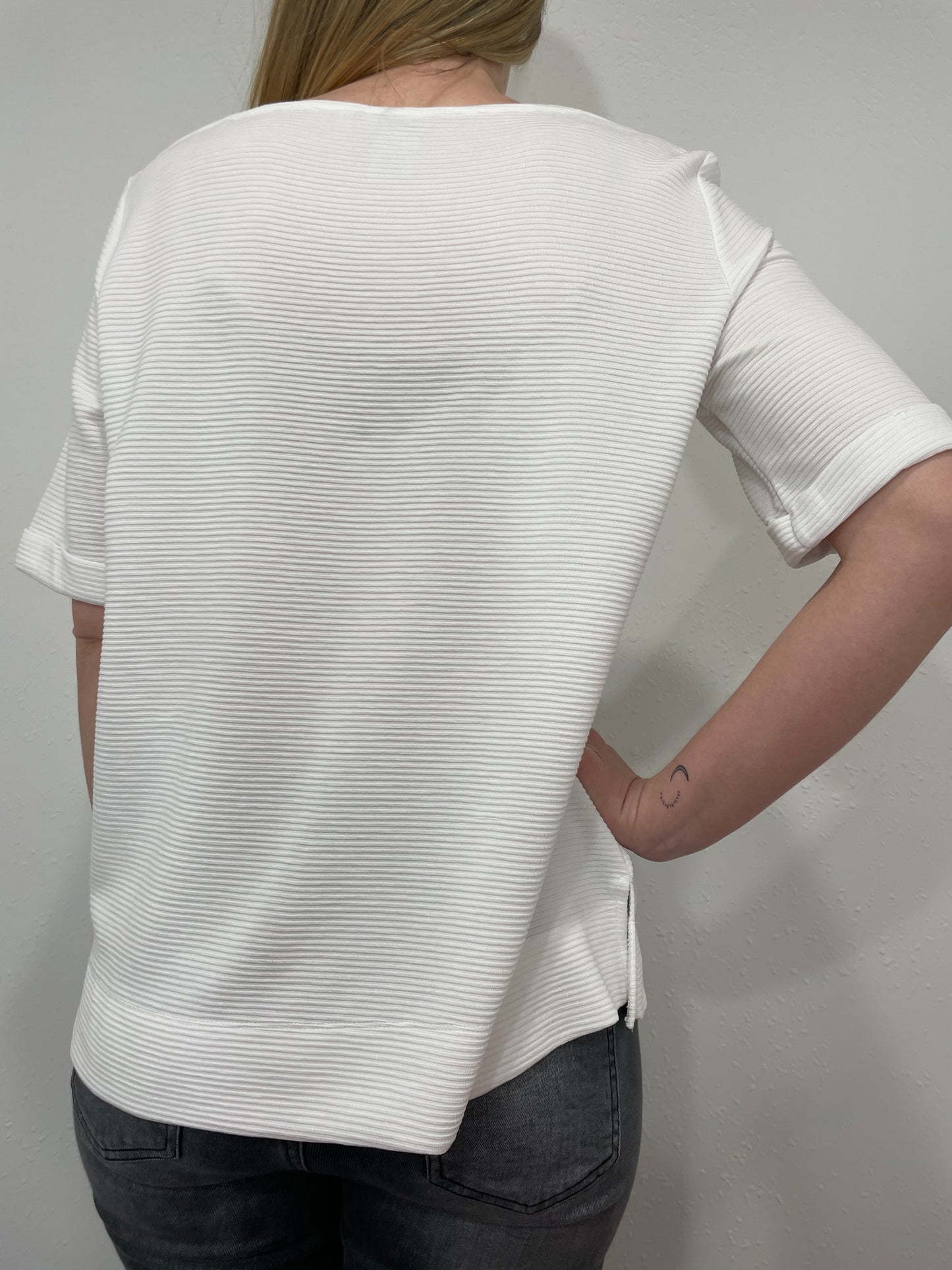 BOATNECK BUTTON TOP